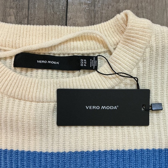 NWT VERO MODA Women's XL Striped Knit Sweater Crew Neck Birch Blue Stripes - Picture 3 of 5